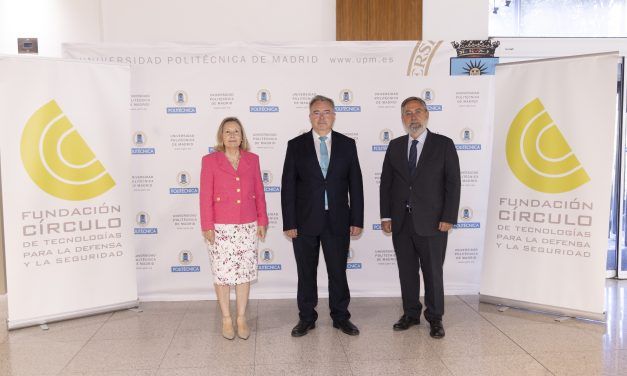 La Secretaria de Estado de Defensa presenta el libro » Hacia un nuevo escenario digitalizado, hiperconectado, autónomo e inteligente»