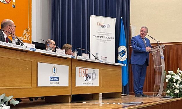 La ETSIT-UPM acoge la entrega de Premios a la excelencia académica del curso 2022-2023