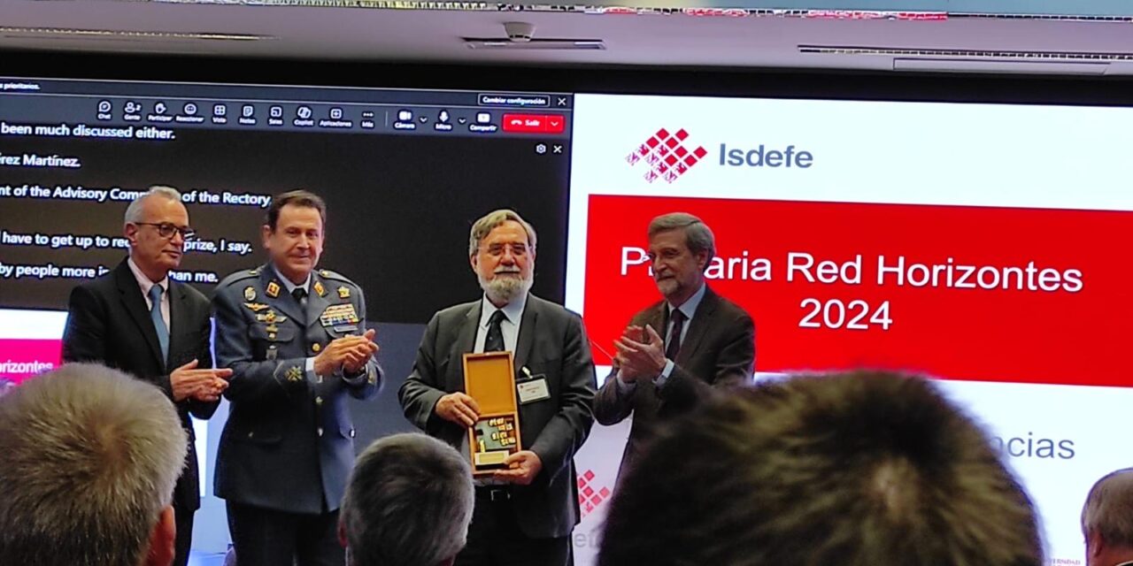 Isdefe otorga el primer Premio Red Horizontes al presidente de la Fundación Círculo de Tecnologías